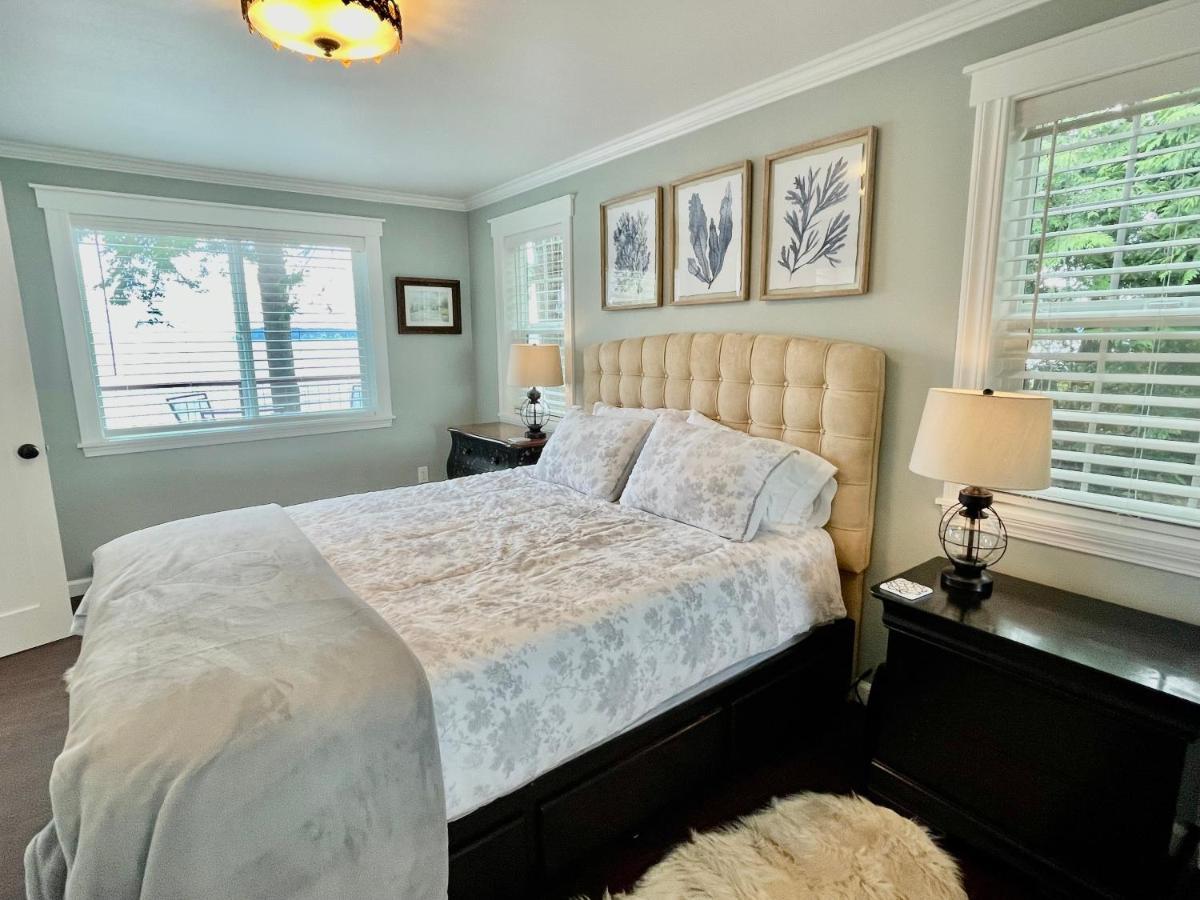 Puget Sound Chic Romantic Cottage With Private Beach Access & Gated Entry Port Ludlow Bagian luar foto