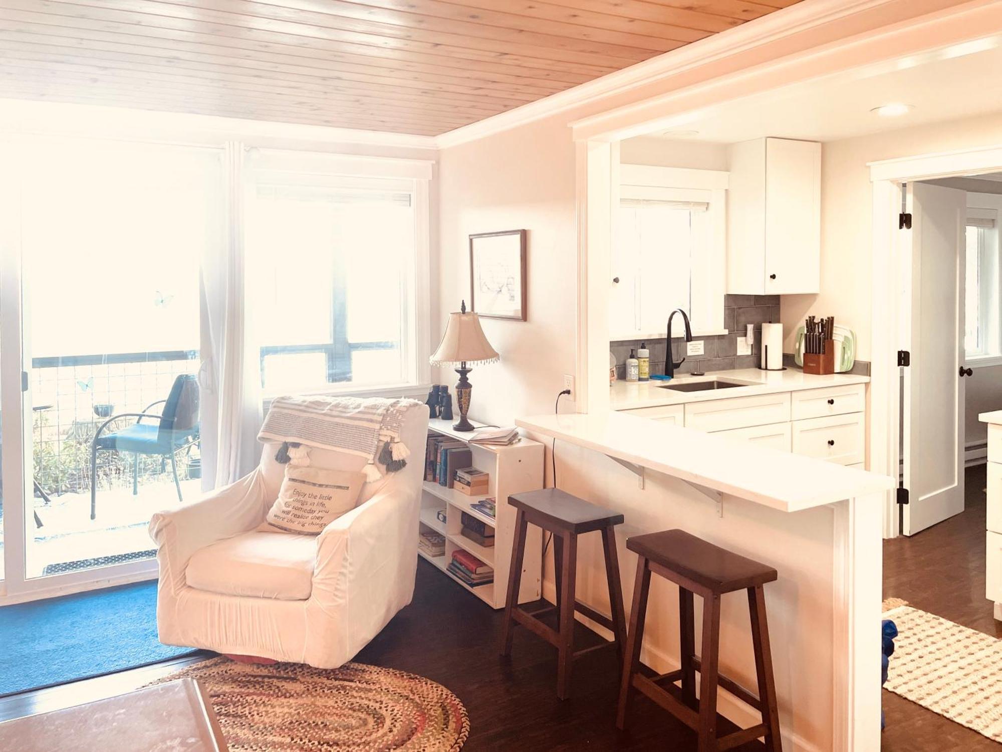 Puget Sound Chic Romantic Cottage With Private Beach Access & Gated Entry Port Ludlow Bagian luar foto